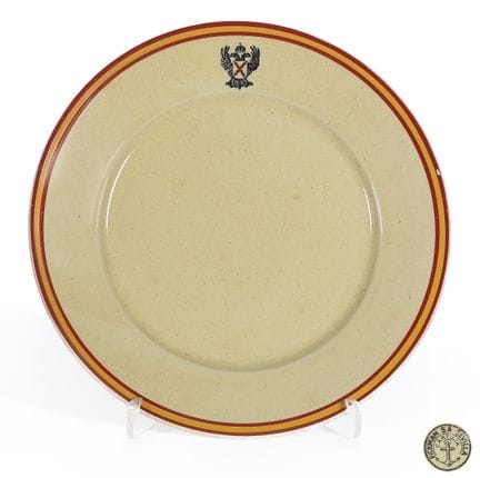 Assiette carliste en porcelaine de la manufacture 