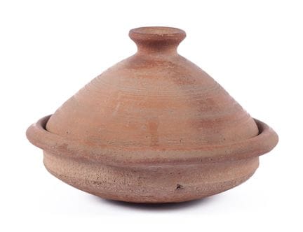 Tajine en céramique populaire. Afrique du Nord. Mi