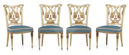 Set consisting of four chairs made of wood, lacque