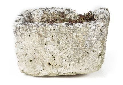 Mangiatoia in pietra. XIX secolo. 23x43x30 cm