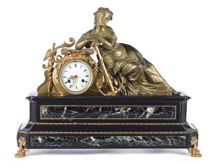 Orologio da tavolo realizzato in bronzo e marmo ra