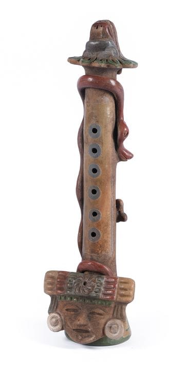 Flûte en céramique. Milieu du XXe siècle. 32 cm