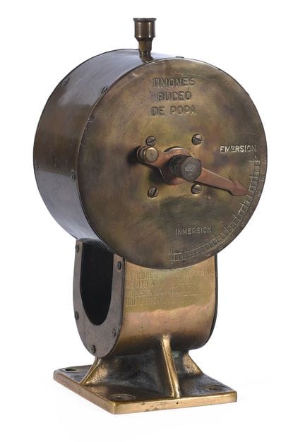 Indicatore di timoni di poppa per immersioni, real