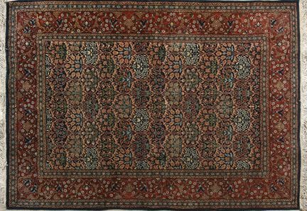 Wool rug. Mid-20th century. 209x152 cm