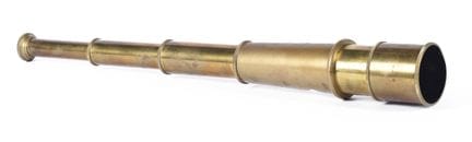 Cannocchiale realizzato in ottone, marca Stanley. 