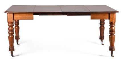 Table de salle à manger à rallonges en bois d'acaj