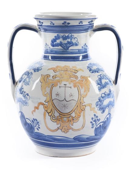Vase made of Talavera ceramic and decorated with t