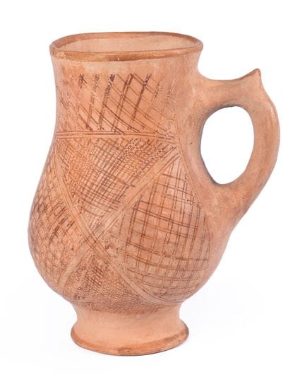 Cruche en céramique berbère, décorée de motifs géo