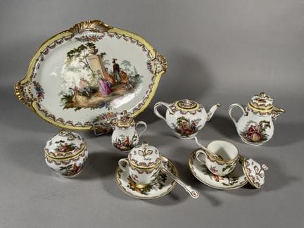 MEISSEN y otros
Juego de café y té para dos person