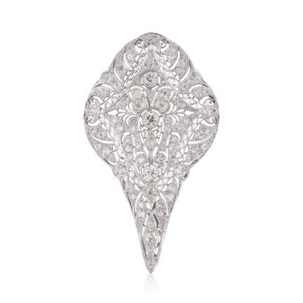 ALFILER/COLGANTE DE DIAMANTES
Con un diseño de vol