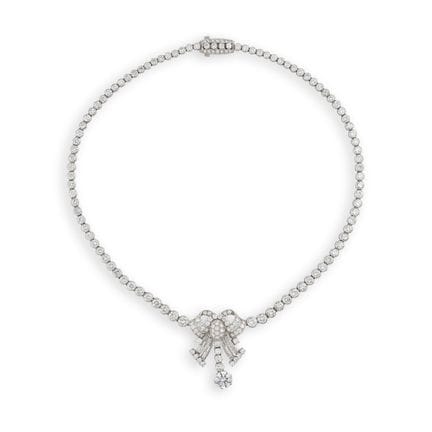 COLLAR DE DIAMANTES
Engastado con diamantes de tal