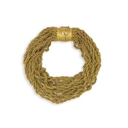 PULSERA DE ORO
Compuesta por quince filas de eslab