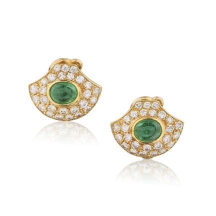 VAN CLEEF &amp; ARPELS: PENDIENTES DE ESMERALDA Y 