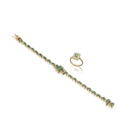 Juego de joyas con esmeraldas y diamantes
Compuest