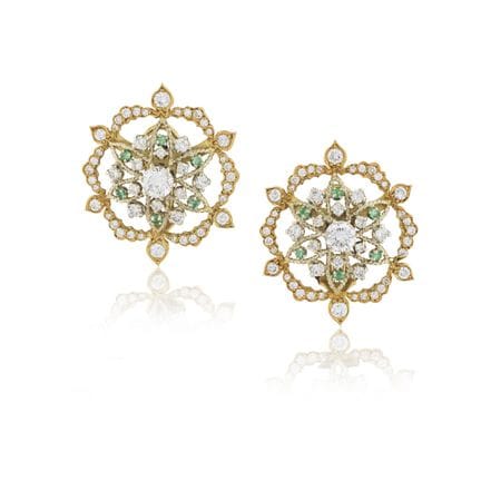 PENDIENTES DE ESMERALDAS Y DIAMANTES
De forma circ