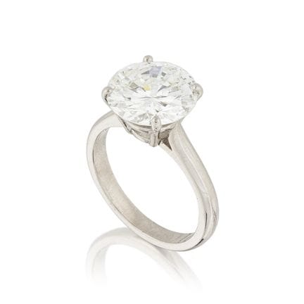 ANILLO SOLITARIO DE DIAMANTE
Diamante talla brilla
