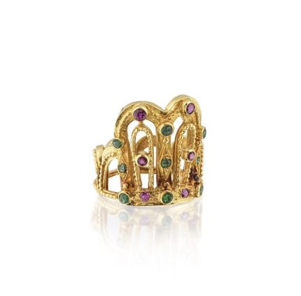 ZOLOTAS: ANILLO DE RUBÍES Y ESMERALDAS
De diseño c