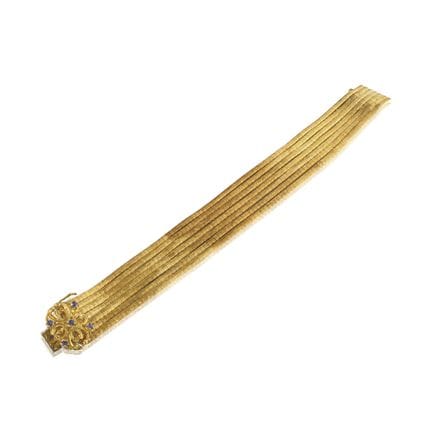 PULSERA DE ZAFIRO
Compuesta por varias filas de or