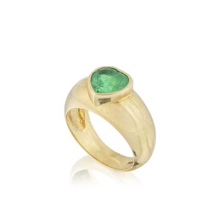 ANILLO DE ESMERALDA EN FORMA DE CORAZÓN
Esmeralda 