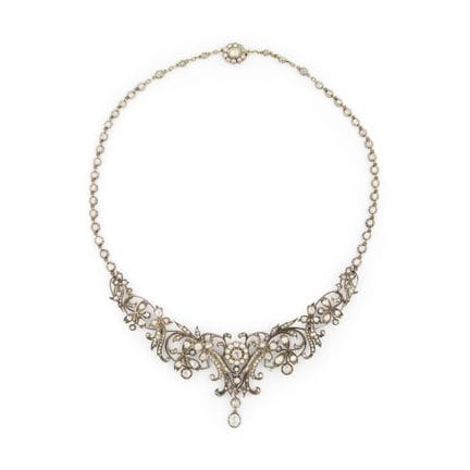 COLLAR DE DIAMANTES, FINALES DEL SIGLO XIX
Compues