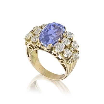 ANILLO DE ZAFIRO Y DIAMANTES
Engastado con un zafi