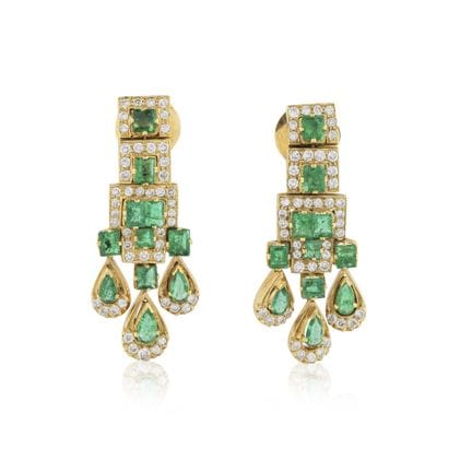 PENDIENTES DE ESMERALDA Y DIAMANTES
Cada uno de el