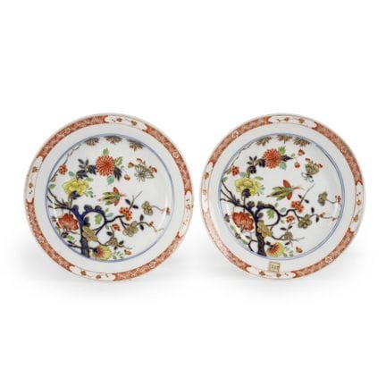 两只迈森瓷盘，约1740-50年 Two Meissen plates, circa 1740-50