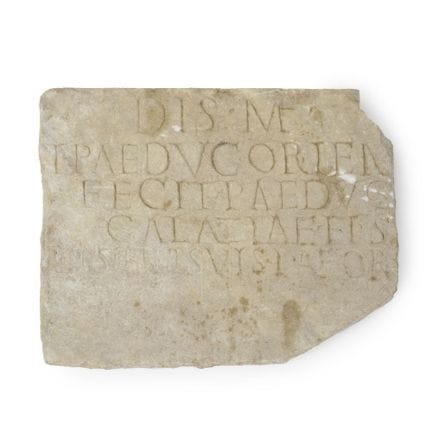 Frammento di lapide funeraria in marmo, Roma, I-II