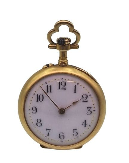 Gold-Halskette, Höhe: 4,07 cm; Durchmesser: 2,7 cm