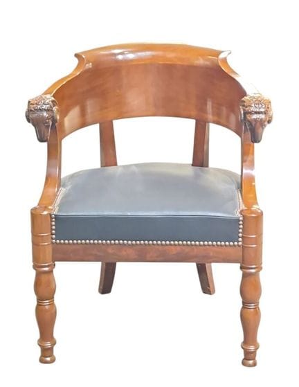 Sillón de oficina de caoba y chapa de caoba, con p