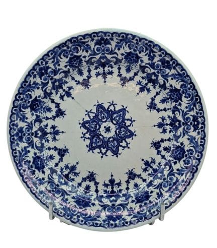 ROUEN (maiolica), Piatto con decorazione radiale i