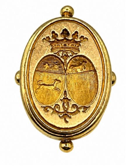 Gold seal decorated with the combined coat of arms