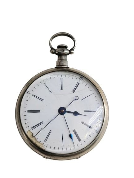 Silberne Taschenuhr mit ziseliertem Messingwerk mi
