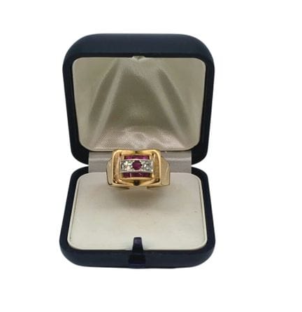 Goldring mit Gradskala, besetzt mit 2 Diamanten im
