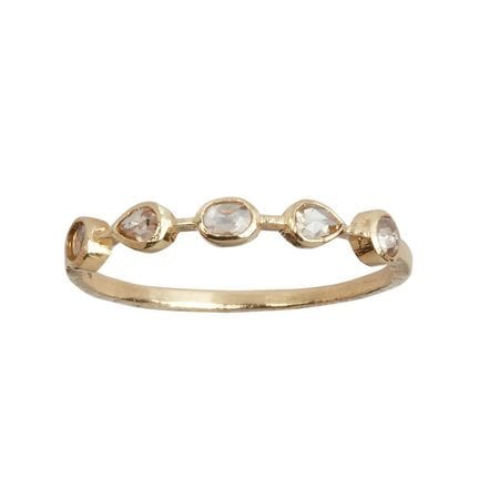 5. Oktober 
Ring „Léo“ 

585er Gold, verziert mit 