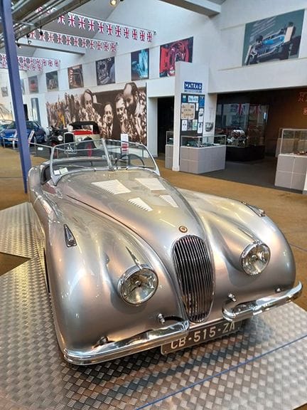 Jaguar 
XK 120 OTS (open two seats), 1950 

Conseg