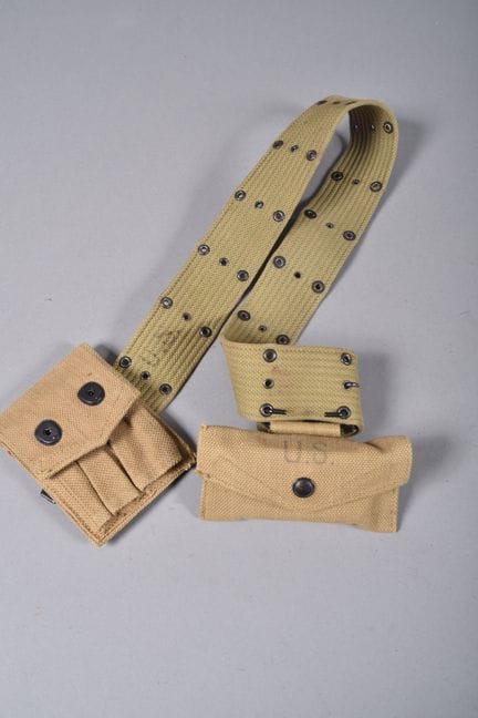 US—Set consisting of an M-36 canvas belt (Nasco, 1