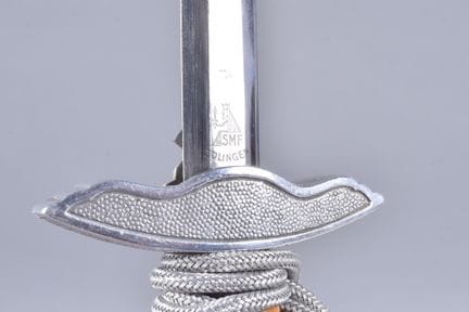 Mod 37 dagger for aviation officers. Orange filigr