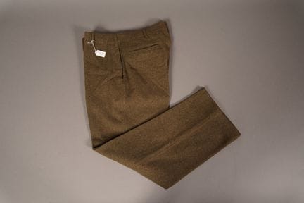 US-Pantalon en laine moutarde précoce. Etiquette d