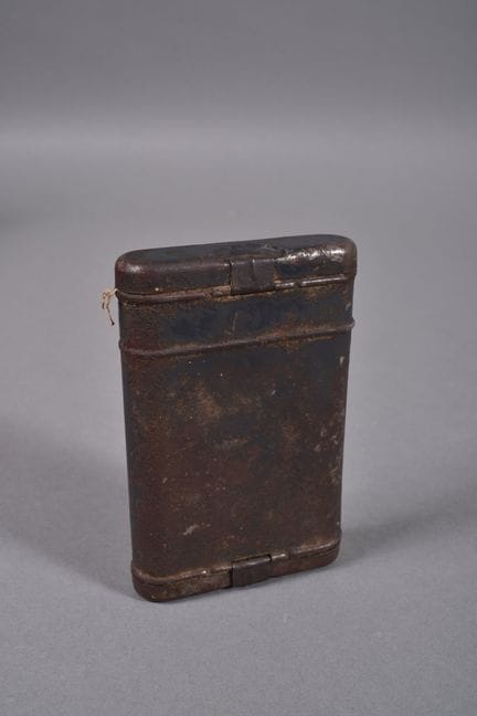 All- RG 34 清洁套装，黑色烤漆金属材质（氧化处理），型号 KY 1940，附带链条和刷头。
