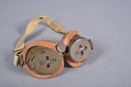 Fr- Pair of goggles for Balland Luchaire tank crew