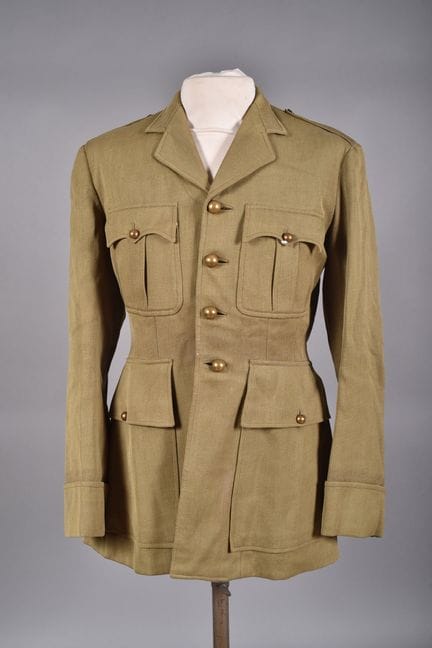 1939-style jacket in fine khaki/mustard wool cloth