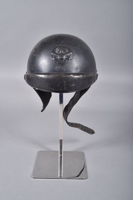 Fr- 1937-model helmet. Dark blue-black steel shell