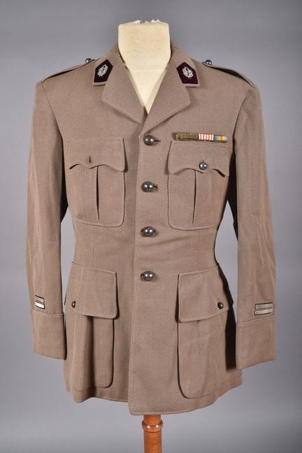 1939-model medical corps lieutenant’s jacket in fi