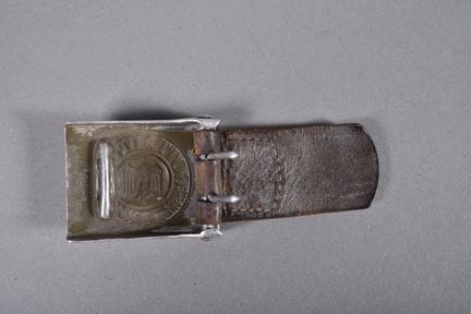 Boucle WH en Aluminium, avec sa patelette, frappée