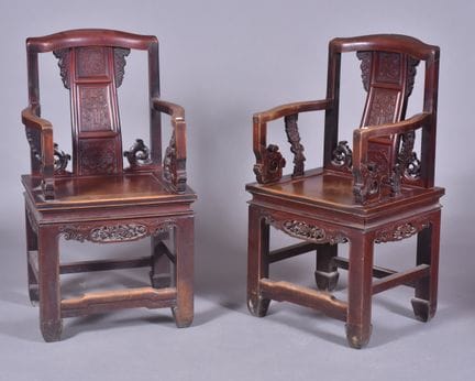 CHINE, 1e moitié du XXème siècle, Paire de fauteui