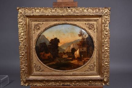 19世纪法国画派。生动活泼的风景画。一对玻璃下裱画，配有路易-菲利普时期的木制浮雕、灰泥装饰及镀金画