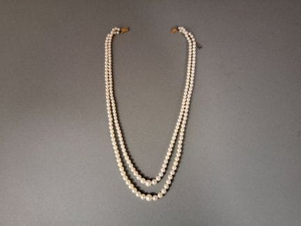 Collier de perles de culture en chute et fermoir e