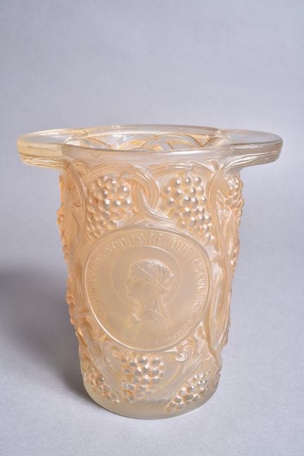 René LALIQUE (1860-1945) - Cubitera de vidrio mold