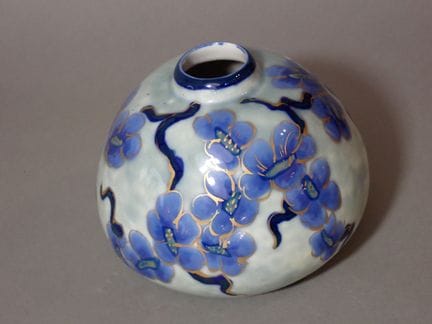 Camille THARAUD (1878-1956). Jarrón de porcelana d